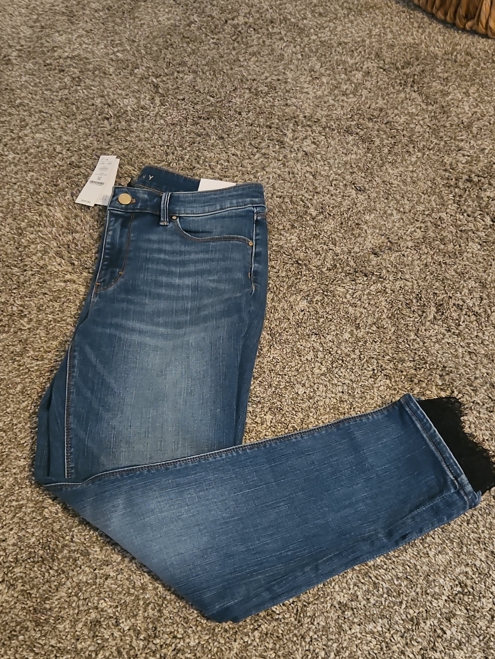 White House Black Market Women’s Medium Blue Skinny Jeans